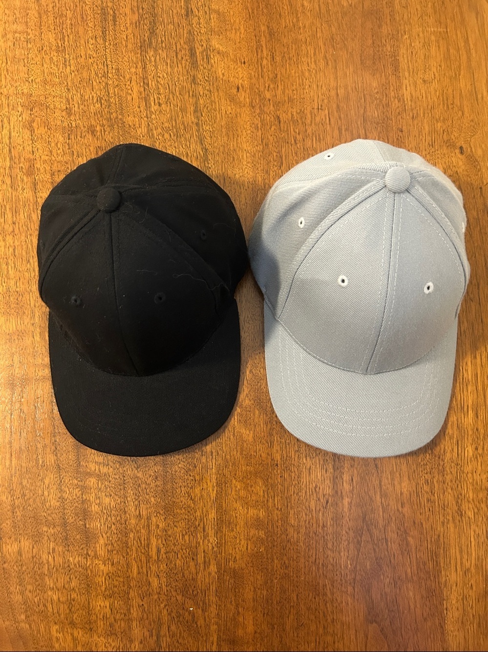 2 Flexfit Youth Caps. Black/Gray
Classic 6 panel. Gray New with Tag